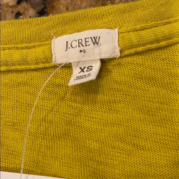 😎 3/$25 NWT J Crew V-Neck Embellished Tee - Picture 5 of 5